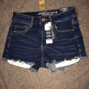 BNWT AEO DENIM X HI-RISE SHORTIE